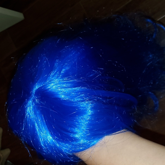 Blue long wig - Picture 5 of 10